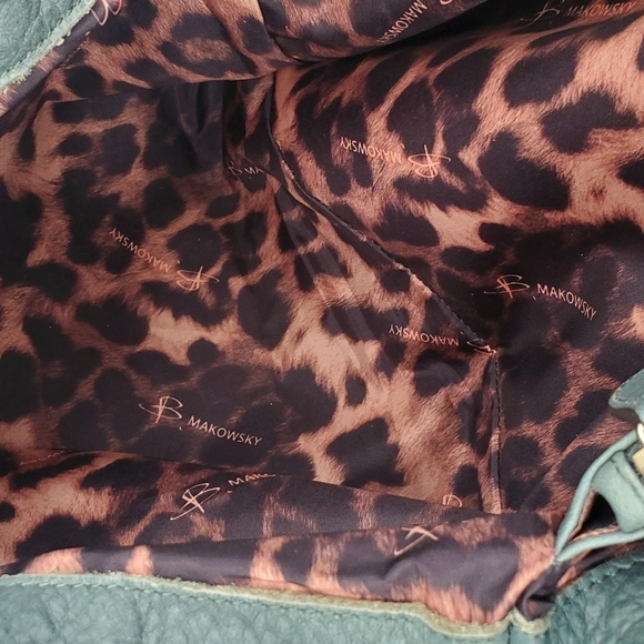 B Makowsky Purse Shoulder Bag Teal Aqua Tiger Print Liner - Picture 2 of 12